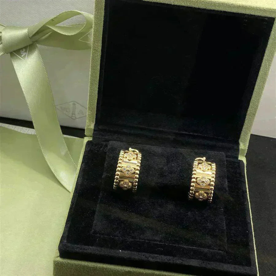 ¡®Glow¡¯PERLEE DIAMOND EARRINGS