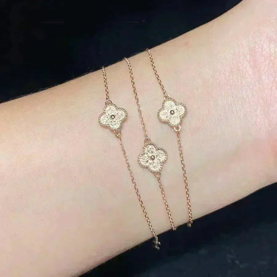 ¡®Glow¡¯CLOVER SINGLE FLOWER BRACELET