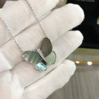 ¡®Glow¡¯LARGE BUTTERFLY SILVER PENDANT DIAMOND NECKLACE