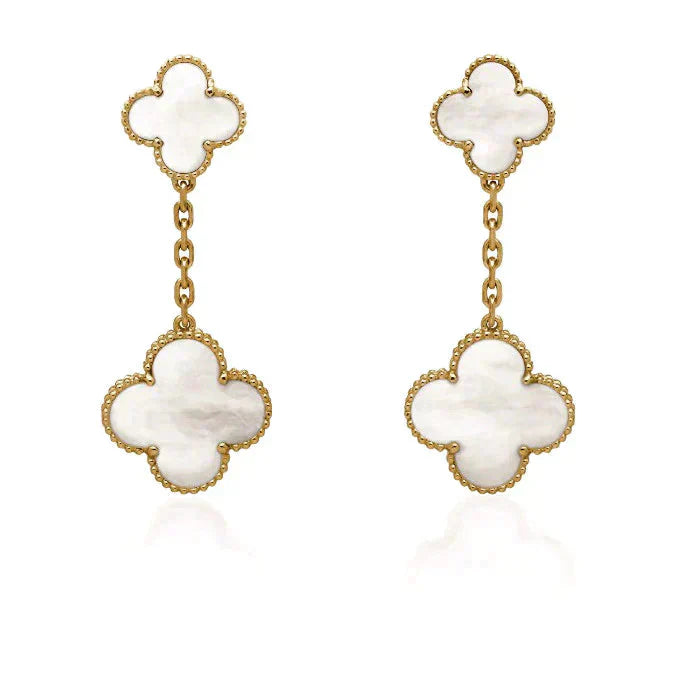 ¡®Glow¡¯CLOVER 2 MOTIF WHITE MOP EARRINGS